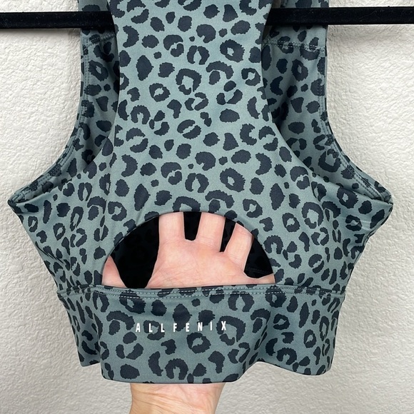 Allfenix Longline Sports Bra In Leopard Print Gray Back Cut Out Sz M - Picture 5 of 10